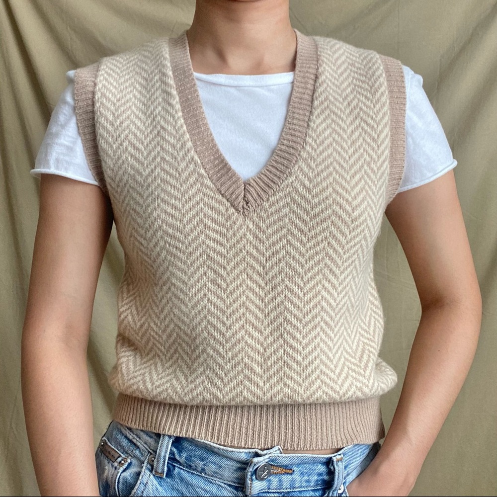 🚫SOLD🚫 The Milk Chocolate Sweater Vest 🧸